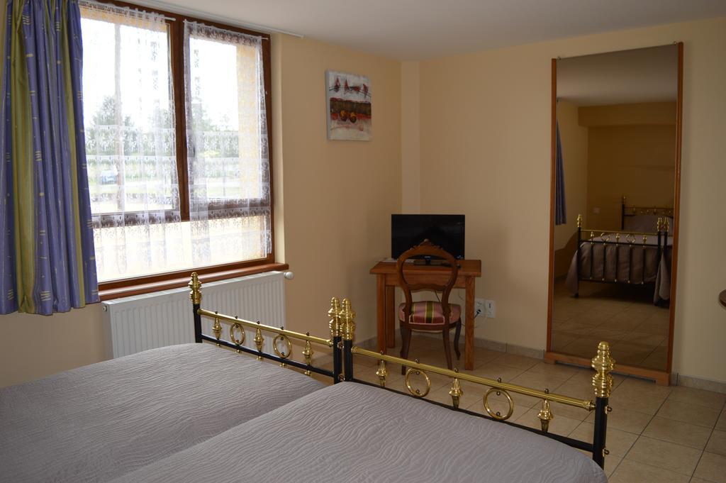 Cote Midi Chambre D'Hote Chaneins Экстерьер фото